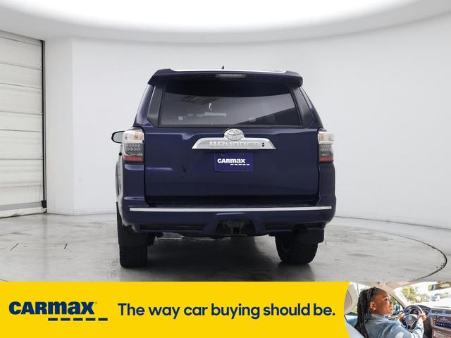 Photo of 2016 Blue Toyota 4Runner