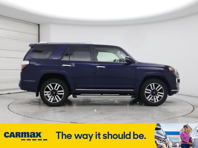 Photo of 2016 Blue Toyota 4Runner