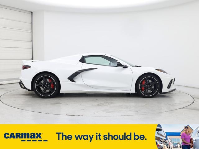 Photo of 2021 White Chevrolet Corvette