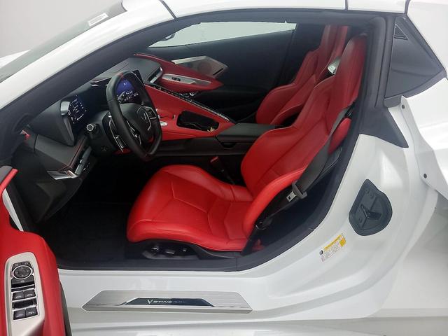 Photo of 2021 White Chevrolet Corvette