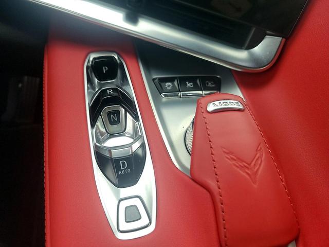 Photo of 2021 White Chevrolet Corvette
