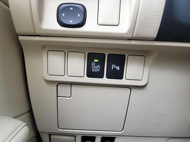 Photo of 2015 White Lexus ES 350