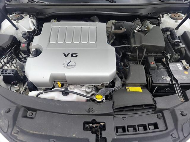 Photo of 2015 White Lexus ES 350