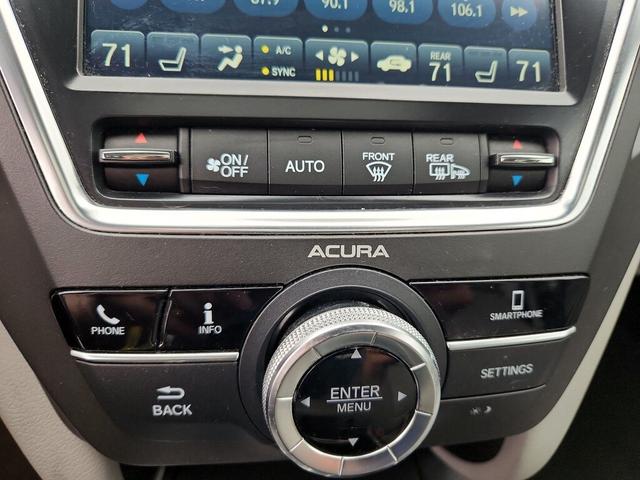 Photo of 2020 Silver Acura MDX