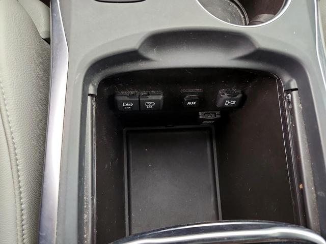 Photo of 2020 Silver Acura MDX