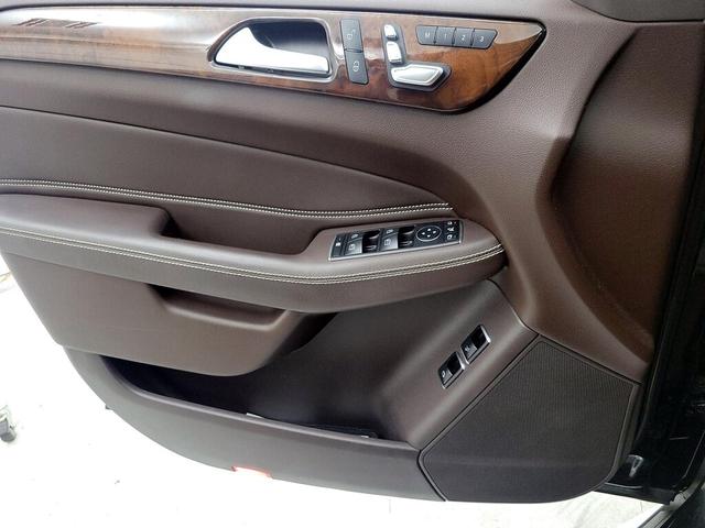 Photo of 2019 Black Mercedes-Benz GLS 450