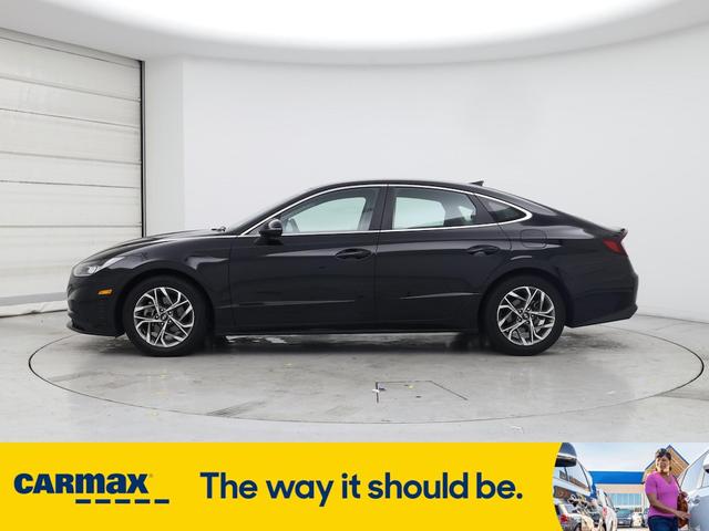 Photo of 2023 Black Hyundai SONATA