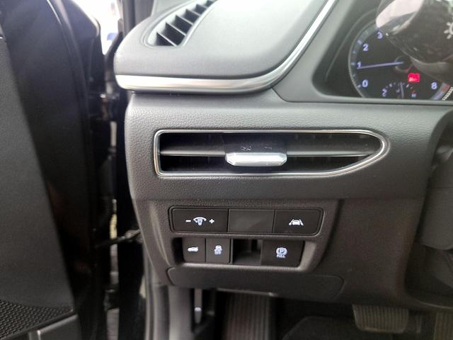 Photo of 2023 Black Hyundai SONATA