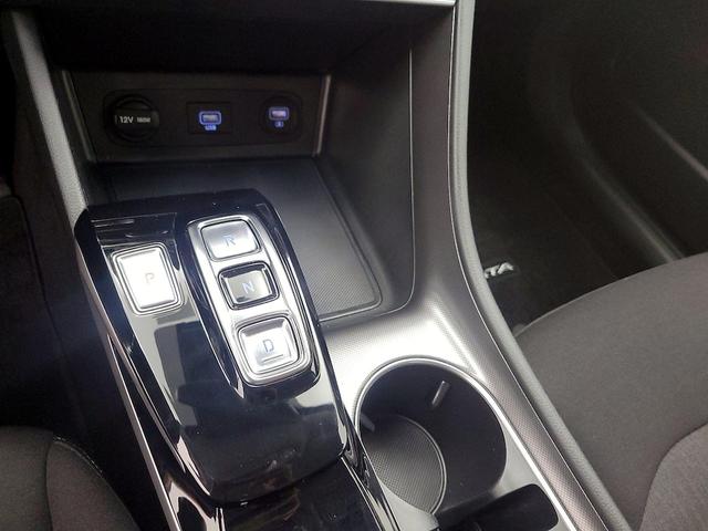 Photo of 2023 Black Hyundai SONATA