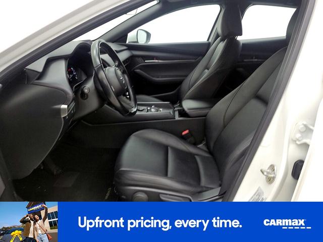 Photo of 2022 White Mazda Mazda3