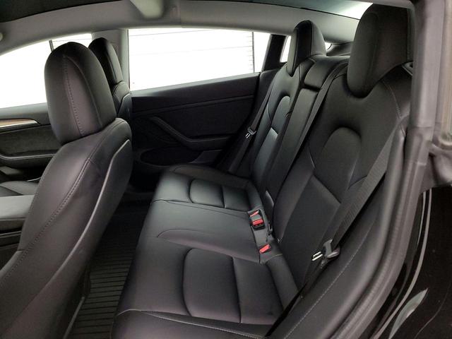 Photo of 2021 Black Tesla Model 3