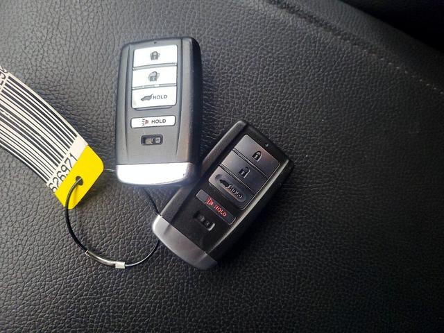 Photo of 2015 Black Acura MDX
