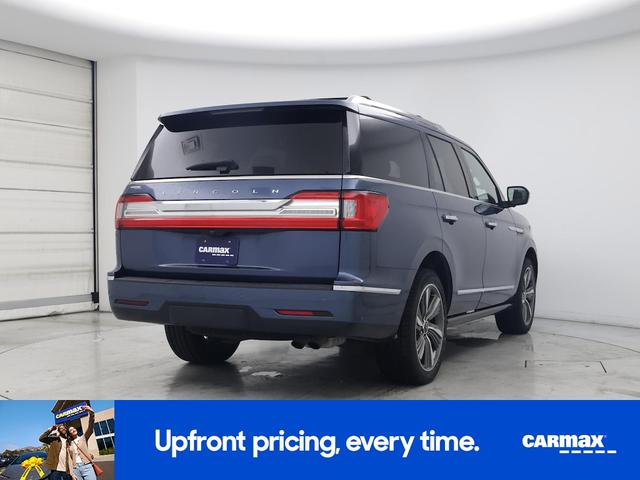 Photo of 2019 Blue Lincoln Navigator