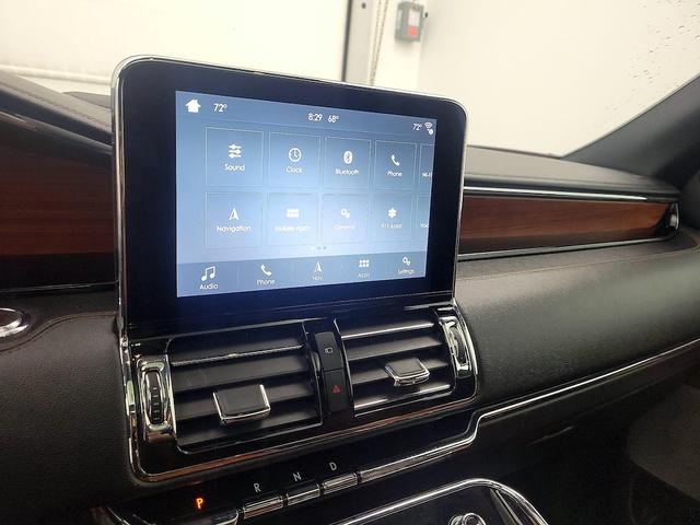 Photo of 2019 Blue Lincoln Navigator