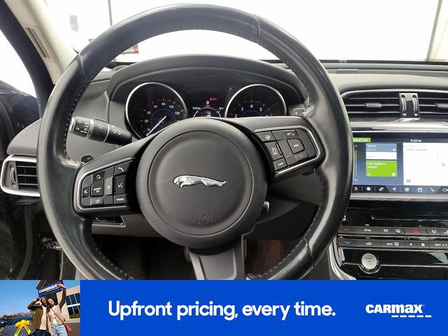 Photo of 2017 Black Jaguar XE