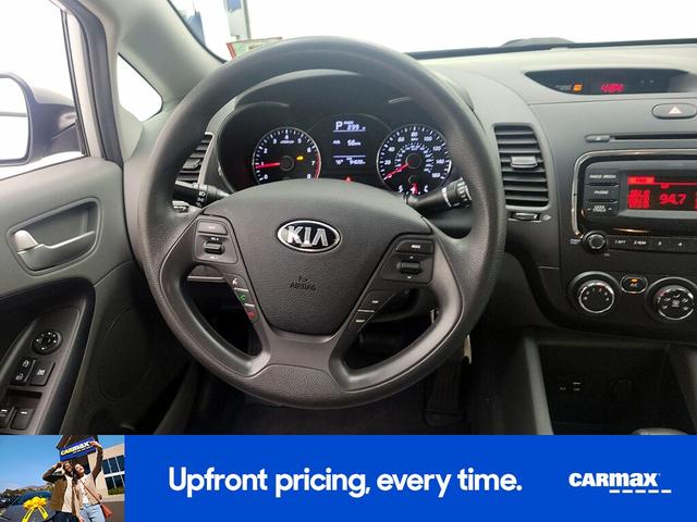 Photo of 2017 Gray Kia Forte