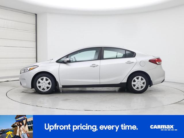 Photo of 2017 Gray Kia Forte