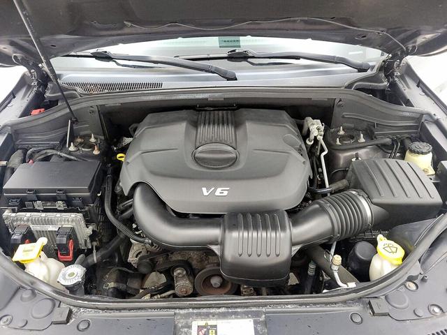 Photo of 2015 Gray Jeep Grand Cherokee