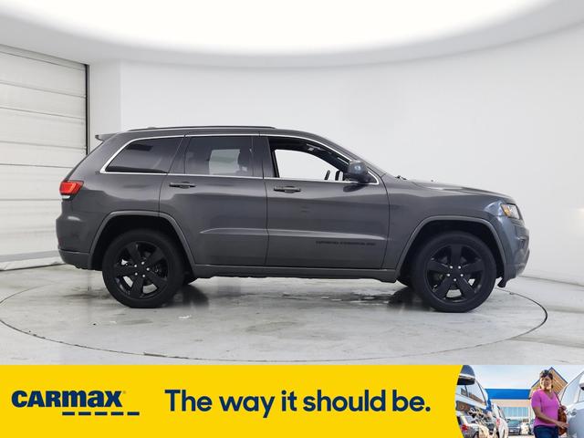 Photo of 2015 Gray Jeep Grand Cherokee