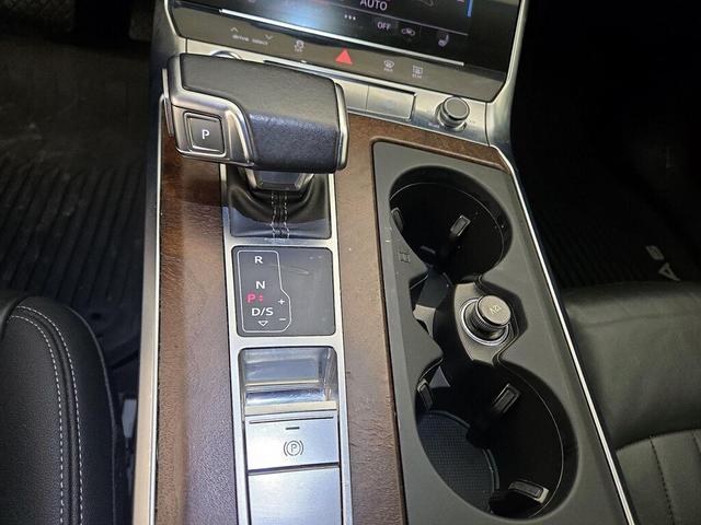 Photo of 2019 Gray Audi A6
