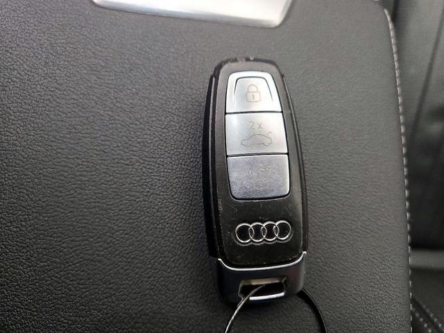 Photo of 2019 Gray Audi A6