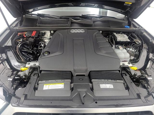 Photo of 2019 Black Audi Q7
