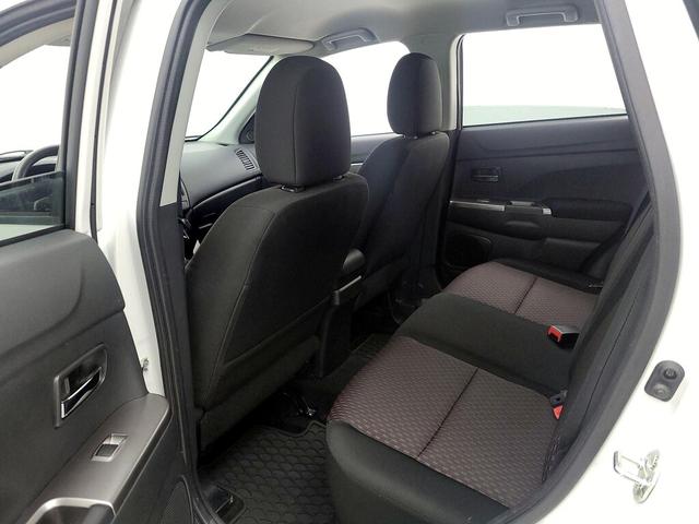 Photo of 2019 White Mitsubishi Outlander Sport