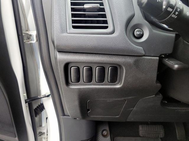 Photo of 2019 White Mitsubishi Outlander Sport
