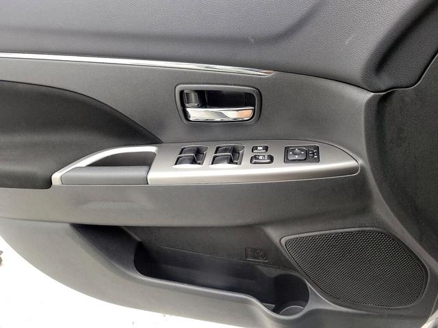 Photo of 2019 White Mitsubishi Outlander Sport