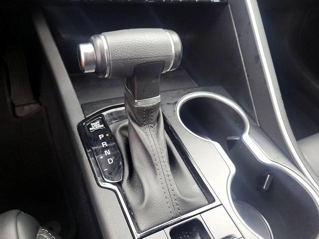 Photo of 2023 Red Kia K5