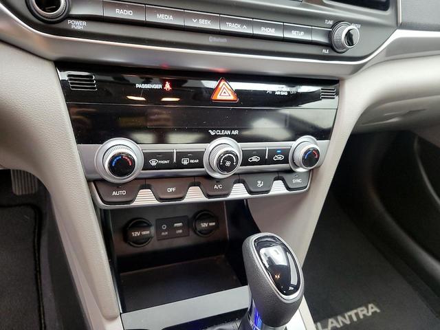 Photo of 2020 Gray Hyundai ELANTRA