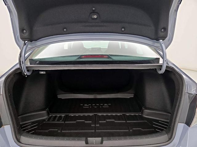 Photo of 2024 Gray Honda Civic