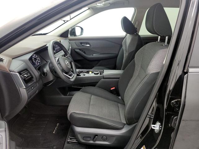 Photo of 2022 Black Nissan Rogue