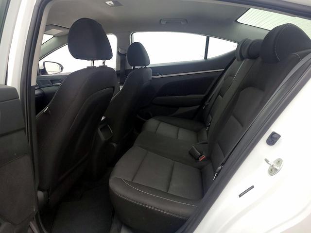 Photo of 2018 White Hyundai ELANTRA