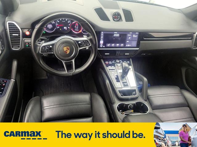 Photo of 2019 Gray Porsche Cayenne