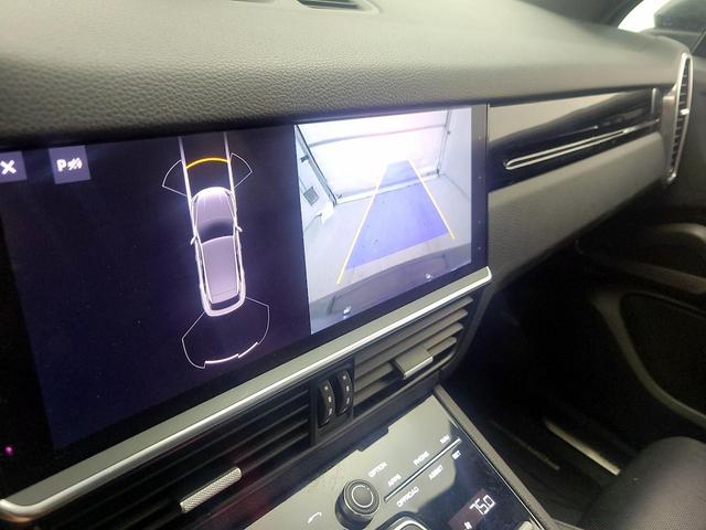 Photo of 2019 Gray Porsche Cayenne