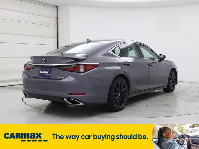 Photo of 2021 Gray Lexus ES 350