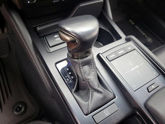 Photo of 2021 Gray Lexus ES 350