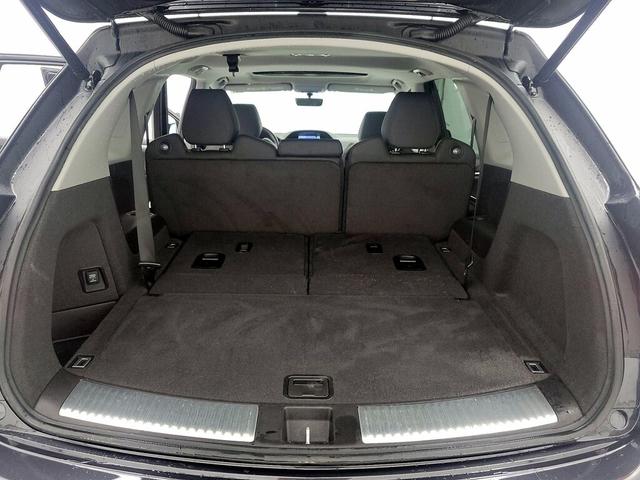 Photo of 2016 Black Acura MDX