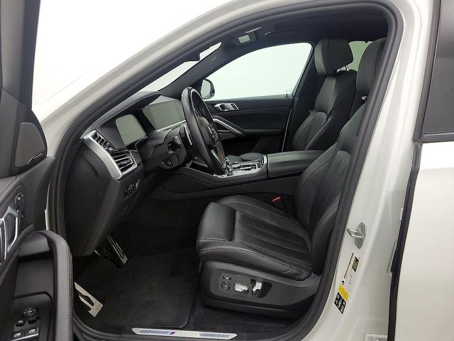 Photo of 2021 White BMW X6
