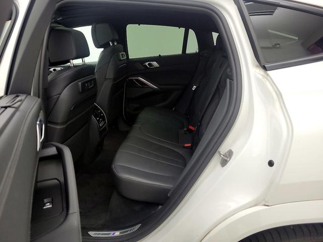 Photo of 2021 White BMW X6
