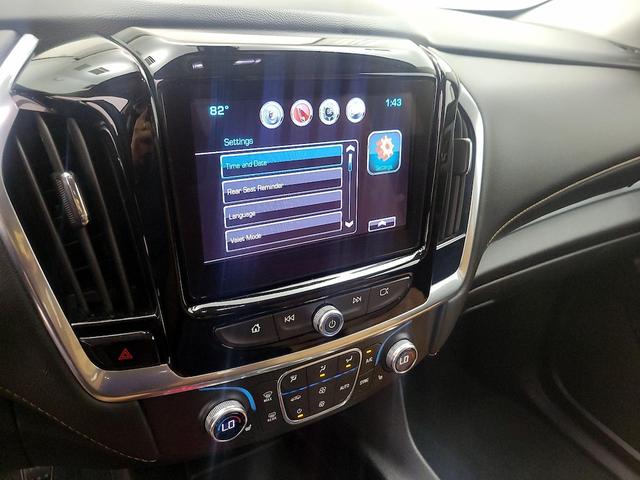 Photo of 2019 Black Chevrolet Traverse