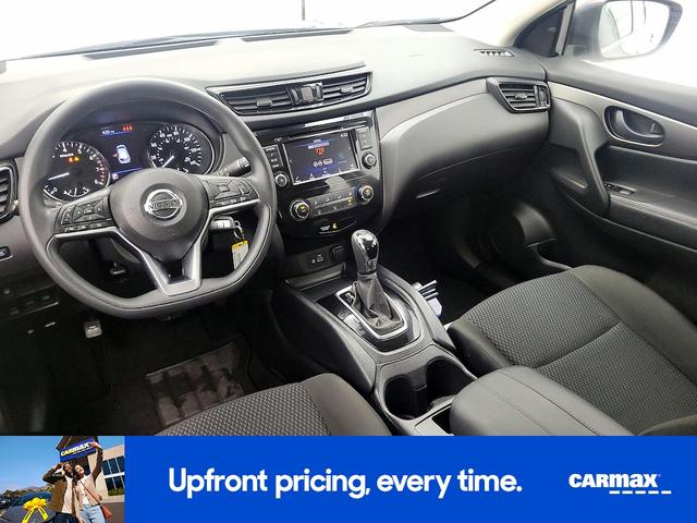 Photo of 2021 Gray Nissan Rogue Sport