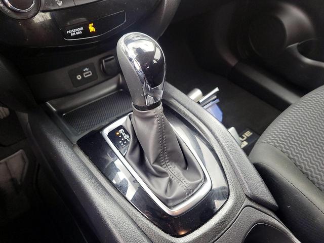 Photo of 2021 Gray Nissan Rogue Sport