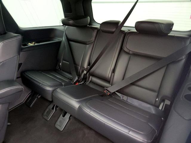 Photo of 2025 Black Ford Expedition