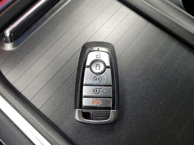 Photo of 2025 Black Ford Expedition