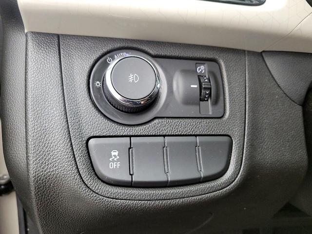 Photo of 2016 White Chevrolet Spark