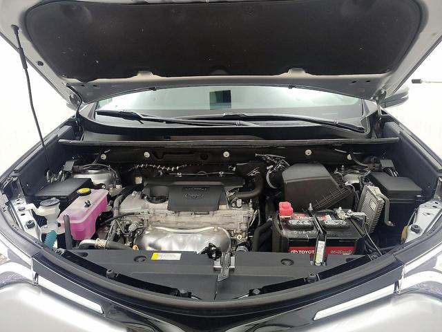 Photo of 2017 Gray Toyota RAV4