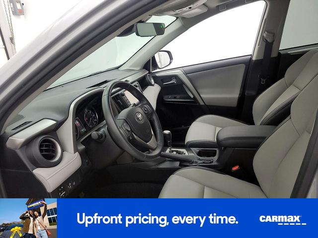 Photo of 2017 Gray Toyota RAV4