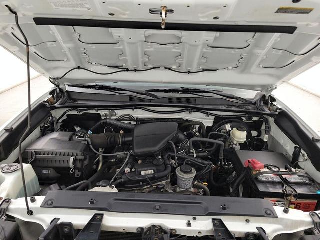 Photo of 2018 White Toyota Tacoma